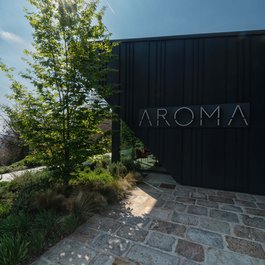 Aroma Restaurant: classy, creative, cool!